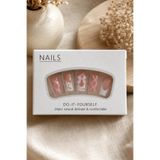 Hanori Collection Coffin Balerin Takma Tırnak Seti - 24 Adet Full Cover Press On Nail - Little White Dress