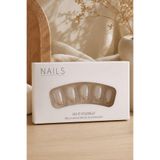 Hanori Collection Kare Takma Tırnak Seti - 24 Adet Orta Boy Full Cover Press On Nail - Gold French