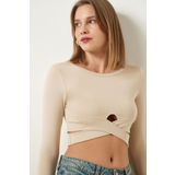 Happiness İst. CE00091 Kadın Krem Cut Out Detaylı Crop Bluz