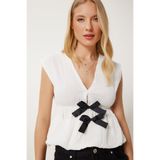 Happiness İstanbul Kadın Ekru Fiyonk Detaylı Dokulu Esnek Örme Bluz HF00473