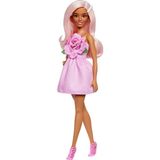 Happy Trend Barbie Fashionistas Oyuncak Bebek No. 238, Pastel Pembe Saçlı, Gül Üstlü, Askısız Elbise, Inci Saç Tokası ve Yüksek Topuklu Kayışlı Ayakkabı, HYT94