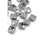 hapshoe Süs Tırnaklı Çakma Kare Piramit 7 mm 20 Adet Metal Trok