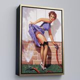 Harita Sepeti Altın Çerçeveli Bahçedeki Sexi Kadın Dekoratif Duvar Tablosu 25 X 35 Altın Frm6454