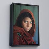 Harita Sepeti Siyah Çerçeveli Afgan Kızı Ünlü Fotoğrafçı Stteve Mccurry National Geographic Kanvas Tablo 55 X 75 Siyah Frm5217