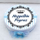 Hayaller Dükkanı Metal Kutuda Taçlı Erkek Bebek Çikolatası Uv Baskılı Madlen Çikolata