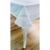 Hazır dantel işleme görünümlü çiçek desenli pvc dikdörtgen muşamba masa örtüsü 122 x 153 cm Beyaz 120 x 150
