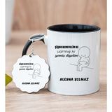 Hediye Dükkanı Kişiye Özel Varmış Ki Yemiş Diyelim Esprili Siyah Kupa Bardak ve Anahtarlık Seti