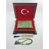 Hediye Seti Ay Yıldızlı Kuranı Kerim - Görselde olan - Altın