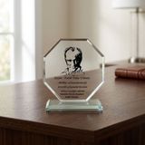 Hediye Vakti Kişiye Özel Atatürk Tasarımlı Sekizgen Cam Plaket - Kurumsal Teşekkür ve Başarı Ödülü - Çok Renkli - standart