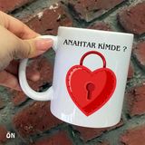 Hediyeci Abla Size Özel Anahtar Kimde Seramik Baskılı Beyaz Kupa Bardak