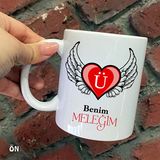 Hediyeci Abla Size Özel Benim Meleğim Kanatlı Kalp Ü Harfli Seramik Baskılı Beyaz Kupa Bardak