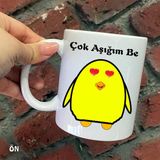 Hediyeci Abla Size Özel Bizim Sevimli Aşık Civciv Seramik Baskılı Beyaz Kupa Bardak