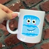 Hediyeci Abla Size Özel Neşeli Çocuk Harfli B Seramik Baskılı Beyaz Kupa Bardak