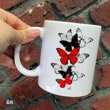 Hediyeci Abla Size Özel Siyah Kırmızı Kelebek Seramik Baskılı Beyaz Kupa Bardak