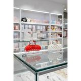 Hello Kitty Lisanslı Saç Pençesi Tokası – Puantiyeli & Güçlü Tutuş