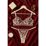 Hepimiz alalım Dantel İşlemeli Transparan Çiçek Desenli Bralet ve String Takım