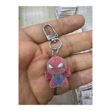 HER ŞEY NOTA www.herseynota.com Spider-Man Figürlü Peluş Charm Anahtarlık Çanta Süsü Çocuklara Hediye Mini Model