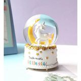 herkesetoptantic Ay Üzerinde Unicorn Büyük Boy Püskürtmeli Işıklı Müzikli Motorlu Kar Küresi - Beyaz