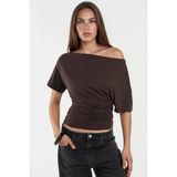 Hiccup Kadınlar Asimetrik Yaka Yumuşak Viskon Örme Bluz Mocha Kahvesi - XL