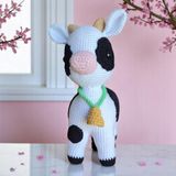 Hikaye ve Oyun Arkadaşı Amigurumi Oyuncak (İnek)