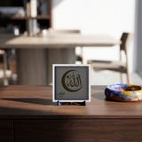 Hilal Formunda Lafz-ı Celâl Özel Tasarım Süs 10x10 cm | Çalışma masası ve kitaplık için estetik süs, her köşede asil ve manevi bir duruş sergiler