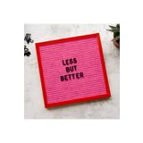 HippoDeco Dekoratif Pembe Keçe Zeminli Kırmızı Ahşap Çerçeveli Harf Panosu, Letter Board (Siyah Harf)
