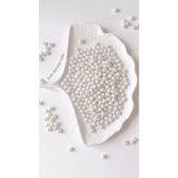 hobi dünyası evim 25 Gram 6 mm Beyaz Renk Plastik İnci Boncuk, Aksesuar Takı Bileklik Yapım Boncuğu Çanta Boncuğu (190-200 Adet)