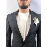 Hobigram Beyaz Çiçekli Krem Cipsolu Damat Yaka Çiçeği
