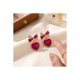 HOBİSY GIFT SHOP Fiyonklu Kalp Çelik Küpe | Kararmaz Gold Kaplama Bordo Renk