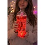 Home Dekor Hediye Sevimli Renkli Çılgın 450ML LED Işıklı This Is My Drink Temalı Pipetli Içecek Bardağı Suluk 2642KRMZ - Kırmızı - 1 Adet