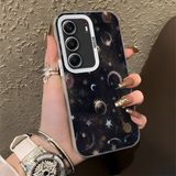 HONTINGA Tecno Camon 40 ile Uyumlu Kılıf Silikon Kenar Sert Arka Kamera Koruyucu Basitlik Anti Düşme Kamera Korumalı Ay ve Yıldız Desen Couple Telefon Kılıfı Kadın ve Erkek Için Uygundur K1-1380 - Beyaz