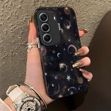 HONTINGA Tecno Camon 40 ile Uyumlu Kılıf Silikon Kenar Sert Arka Kamera Koruyucu Basitlik Anti Düşme Kamera Korumalı Ay ve Yıldız Desen Couple Telefon Kılıfı Kadın ve Erkek Için Uygundur K1-1380 - Siyah