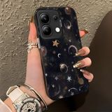 HONTINGA Xiaomi Redmi Note 13 ile Uyumlu Kılıf Silikon Kenar Sert Arka Kamera Koruyucu Basitlik Anti Düşme Kamera Korumalı Ay ve Yıldız Desen Couple Telefon Kılıfı Kadın ve Erkek Için Uygundur K1-1380 - Siyah