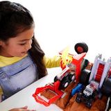 Hot Wheels HNB87 5 Alarm-Fire Crash Challenge Monster Trucks Arenada Mücadeleye Başlangıç Setleri