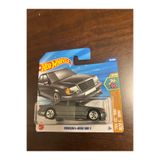 HOT WHEELS Mercedes Benz 500 E JBB60