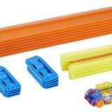 Hot Wheels Track Builder Temel Pist Seti, 10 Adet Pist Parçası, 9 Adet Pist Bağlantı Parçası ve Bir Adet 1:64 Ölçekli Hot Wheels Araba İçeren Eklenebilir Pist Inşasına Başlangıç Seti, 6 Yaş ve Üzeri