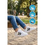 Hummel 900869 Hml Malmo Jr Beyaz-Siyah Unisex Çocuk Spor Ayakkabı - Beyaz - Siyah