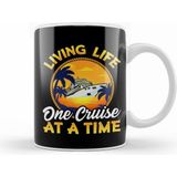 Humuts Cute Funny Living Life One Cruise at a Time Kupa