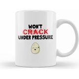 Humuts Funny Egg Wont Crack Under Pressure Strong Person Beyaz Kupa