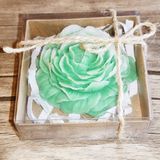 Huzur Soap Huzur Sabun, Kadife Çiçek Desenli Hediyelik ve Doğal El Yapımı Kokulu Sabun (Yeşil ve Beyaz)