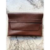 Icase Marka Macbook Air-Pro M1-M2-M3-M4 Hakiki Deri Kılıf Düz Koyu Kahve Sert