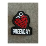 icase punk-rock grubu Green Day'in American Idiot albümü Arma Yama Patch