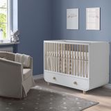 IKEA Myllra 90483584 Beyaz Bebek Karyolası