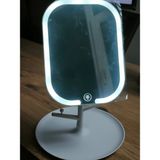 İlkatech LED Işıklı Makyaj Aynası 3 Modlu USB Şarjlı Beyaz Kare Taşınabilir Açı Ayarlı Güzellik Ayna 18 x 14 cm