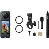 INSTA360 X4 Moto Kit Aksiyon Kamerası 4K Çözünürlük, Su Geçirmezlik ve Gelişmiş Aksesuarlar