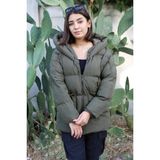 İpli Haki Renk Kapüşonlu Kadın Oversize Şişme Mont Pratik Çift Cepli Tasarım