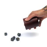 Iron And Glory Demir ve Zafer | Zar Silindirli 5 Zar Seti | 6 Taraflı Yalancılar Poker Zar Seti | Ahşap Zar Depolama | Zar Oyunları | Masa Oyunu Aksesuarları | Casino Zar Oyunu | 5 Zar ve Zar Kupası Çalkalayıcı Seti