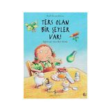 İş Bankası Kültür Yayınları Ters Olan Bir Şeyler Var!: Eğlenceli Ara-Bul Kitabı + Hareketli Yılbaşı + 3 Kitap
