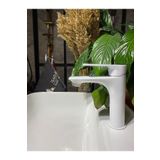 İSAOĞLU YAPI Beyaz Lavabo Bataryası Beyaz Banyo Musluğu Mat Beyaz Lavabo Musluk Kare Modern Tasarım