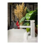 İSAOĞLU YAPI Beyaz Lavabo Bataryası Mat Beyaz Musluk Kare Modern Tasarım Beyaz Lavabo Armatürü